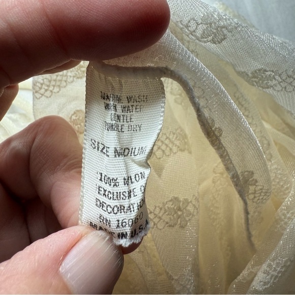 Rare 70’s Diane Von Furstenberg Nylon/Lace Tie Sheer Lace Sexy Maxi Size Medium - Picture 9 of 9